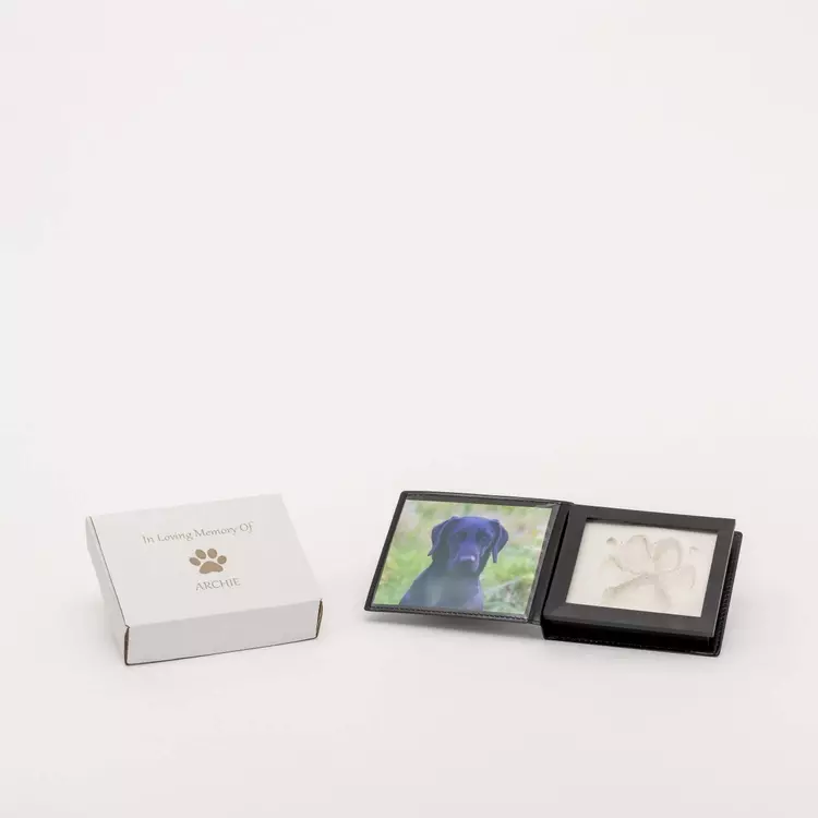 Clay paw print memorial clearance